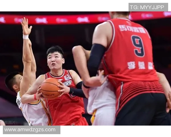 赛后复盘武汉篮球队与广州篮球队的状态分析与表现评估